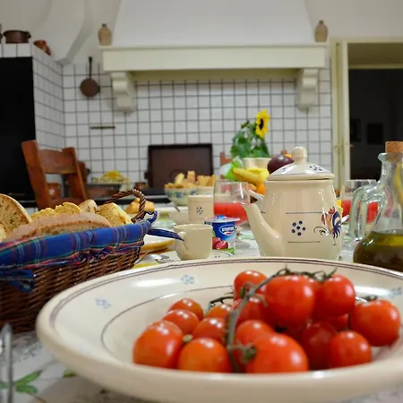 Le Due Corti 3* Martignano