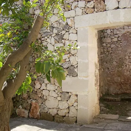 Le Due Corti Oda ve Kahvaltı 3*